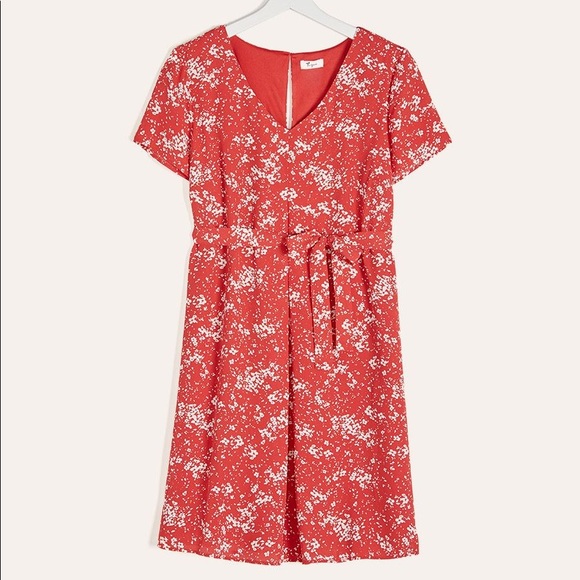 Host Pick ✨Thyme Maternity dress - Picture 1 of 4